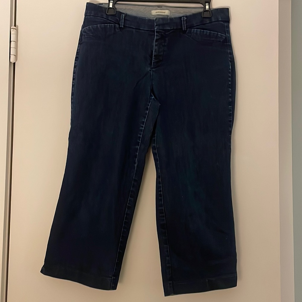 Cropped navy blue jeans